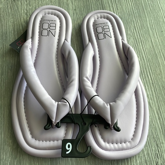 No Boundaries Shoes - 🇺🇸 3 for$10  Must Bundle 3🇺🇸 items for discount.  Women’s Sandals